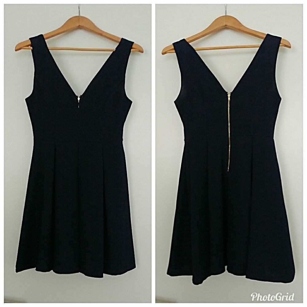 Navy exposed zipper cocktail dress